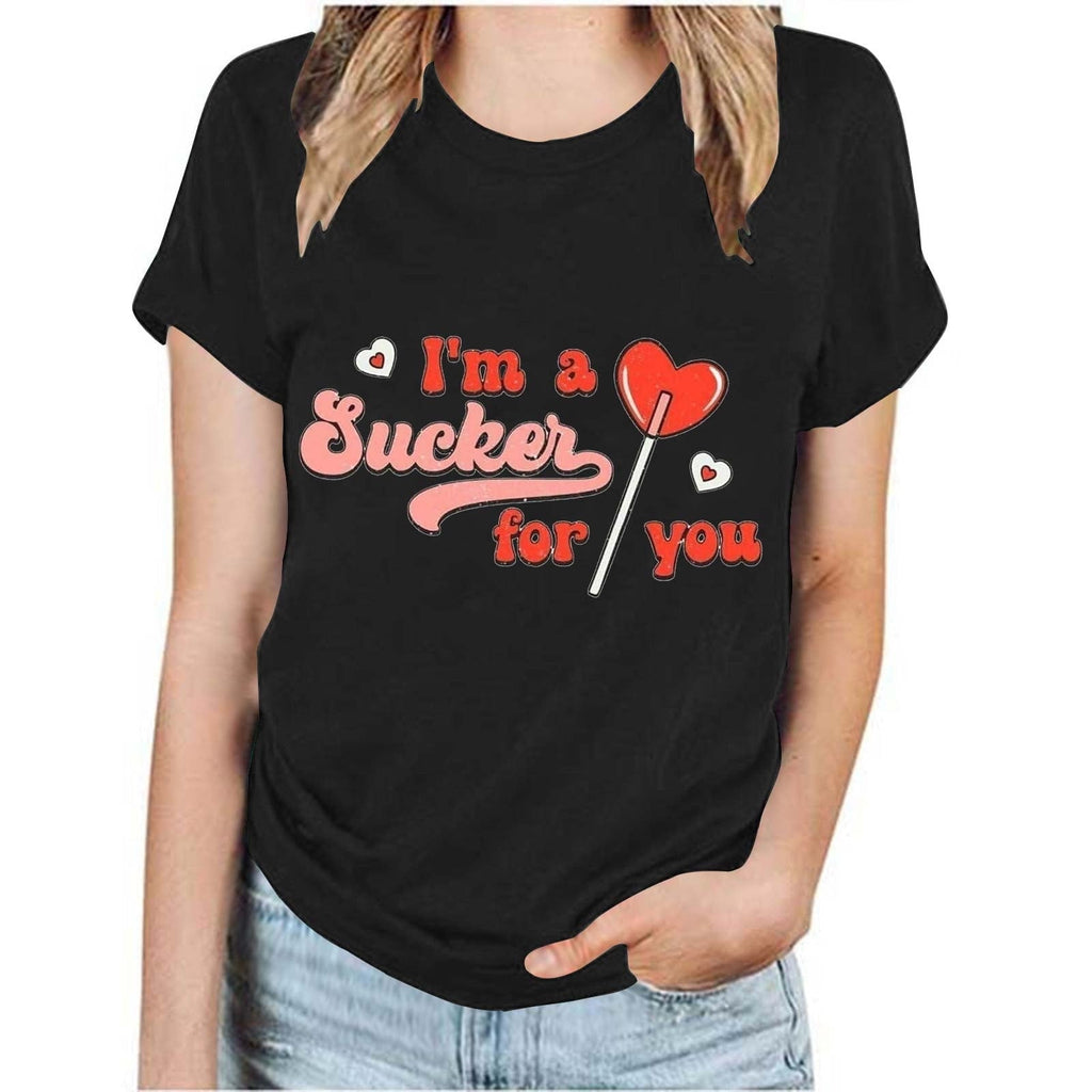 Lilgiuy Valentine Love Heart Tshirt Women Cute Graphic Valentine's Day Tee Lover Gifts Short Sleeve Crewneck Lightweight Shirt Gift for Your Mom Black(S-3XL)